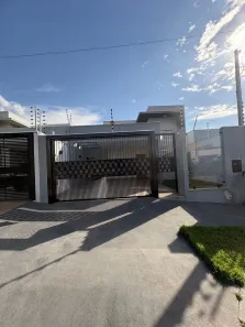 Casa com 2 Quartos à venda, 125m² no Zona 31, Maringá