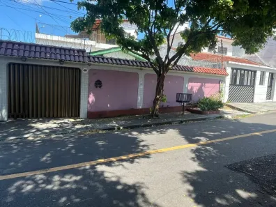 Casa com 8 Quartos para alugar, 400m² no Dom Pedro I, Manaus