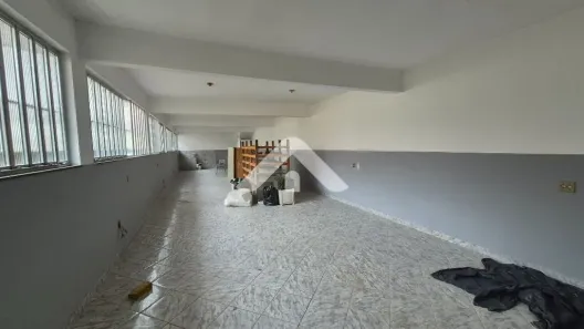 Galpão/Depósito/Armazém para alugar, 200m² no Campinho, Rio de Janeiro