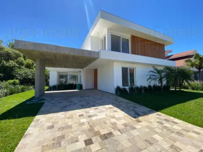 Casa de Condomínio com 4 Quartos à venda, 330m² no , Xangri-Lá