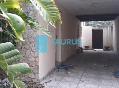 Casa com 3 Quartos para alugar, 300m² no Cidade Monções, São Paulo