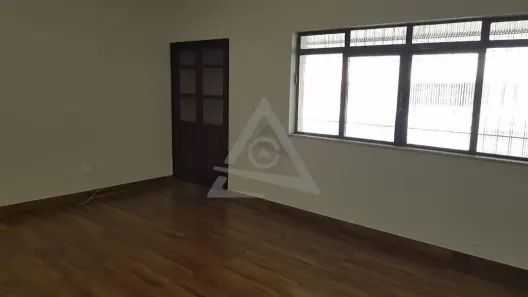 Casa com 3 Quartos para alugar, 200m² no Vila Proost de Souza, Campinas