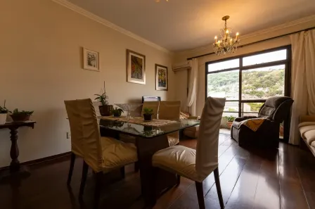 Apartamento com 2 Quartos à venda, 81m² no Centro, Florianópolis