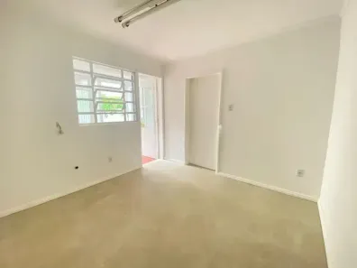 Casa com 4 Quartos para alugar, 270m² no Rio Branco, Porto Alegre