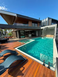 Casa de Condomínio com 4 Quartos à venda, 380m² no Mogi Moderno, Mogi das Cruzes
