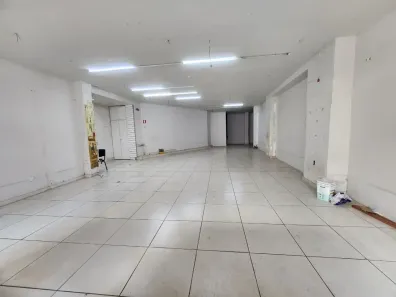 Ponto Comercial para alugar, 200m² no Centro, Juiz de Fora