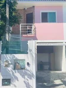 Sobrado com 2 Quartos à venda, 69m² no Forquilhas, São José