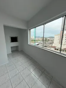 Apartamento com 2 Quartos para alugar, 79m² no Tabuleiro, Camboriú