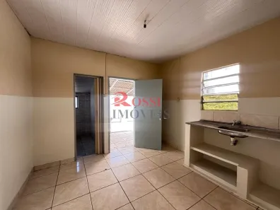 Casa com 2 Quartos para alugar, 60m² no Vila Aparecida, Rio Claro