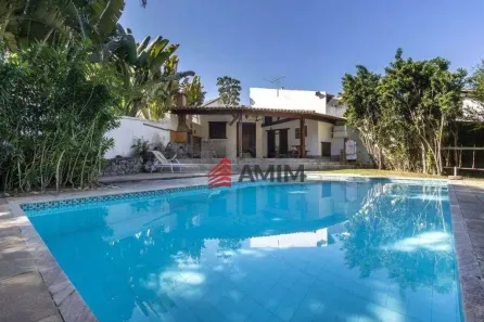 Casa de Condomínio com 5 Quartos à venda, 550m² no Piratininga, Niterói