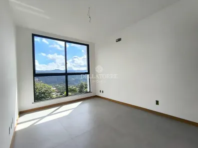 Casa de Condomínio com 3 Quartos à venda, 135m² no Golfe, Teresópolis
