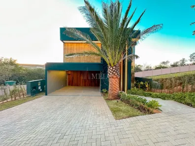Casa de Condomínio com 4 Quartos à venda, 353m² no , Vespasiano