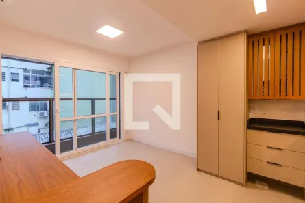 Apartamento com 1 Quarto à venda, 32m² no Farroupilha, Porto Alegre