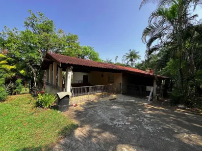 Fazenda/Sítio com 4 Quartos à venda, 200m² no Santana, São José dos Campos