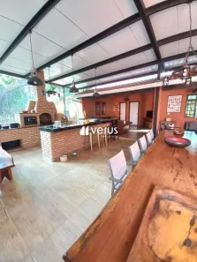 Casa de Condomínio com 5 Quartos para alugar, 382m² no Tocantins, Uberlândia