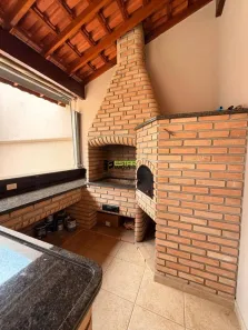 Casa com 4 Quartos à venda, 202m² no Jardim do Lago, Atibaia
