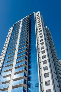 Apartamento com 3 Quartos para alugar, 216m² no Gleba Fazenda Palhano, Londrina