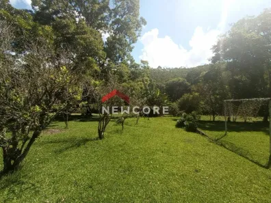 Fazenda/Sítio com 5 Quartos à venda, 180m² no Cézar de Souza, Mogi das Cruzes