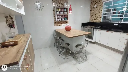 Sobrado com 3 Quartos à venda, 177m² no Loteamento Rio Acima, Mogi das Cruzes