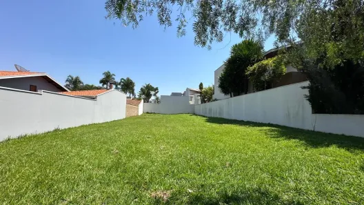 Lote/Terreno à venda, 600m² no Jardim Portal do Bosque, Leme