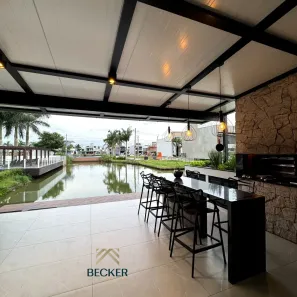 Casa de Condomínio com 4 Quartos à venda, 220m² no Beira Rio, Biguaçu