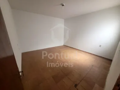 Casa com 1 Quarto para alugar, 50m² no Brasil, Uberlândia