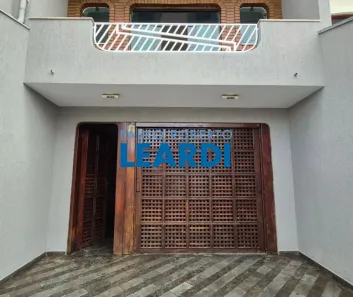 Sobrado com 3 Quartos para alugar, 276m² no Vila Pinheirinho, Santo André