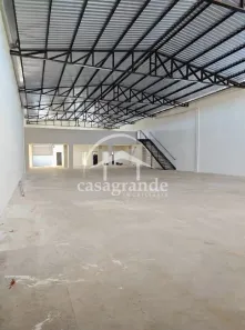 Galpão/Depósito/Armazém para alugar, 640m² no Novo Mundo, Uberlândia
