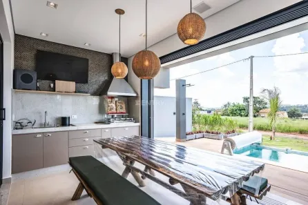 Casa com 4 Quartos à venda, 218m² no Costa Azul I, Avaré