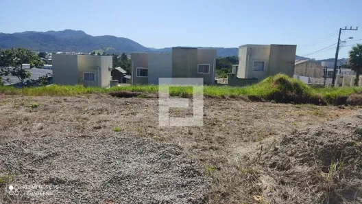 Lote/Terreno à venda, 440m² no Forquilhas, São José