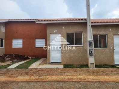 Casa de Condomínio com 2 Quartos para alugar, 48m² no Vila Popular, Itapetininga