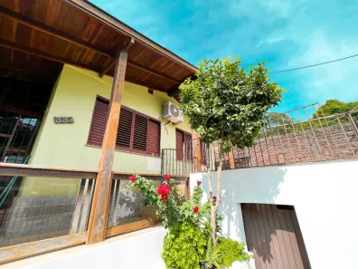 Casa com 2 Quartos para alugar, 120m² no Floresta, Estância Velha