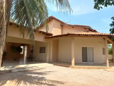 Casa com 4 Quartos à venda, 223m² no Parque Ohara, Cuiabá