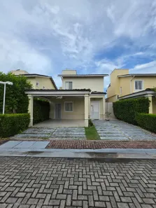 Casa de Condomínio com 3 Quartos à venda, 240m² no Guaribas, Eusébio