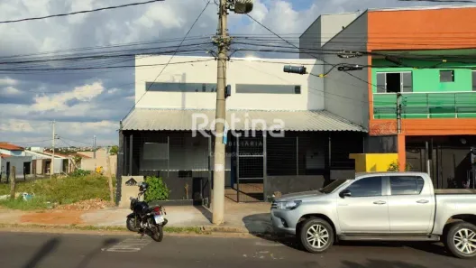 Galpão/Depósito/Armazém para alugar, 285m² no Jardim Europa, Uberlândia