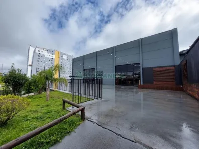 Galpão/Depósito/Armazém para alugar, 670m² no Charqueadas, Caxias do Sul