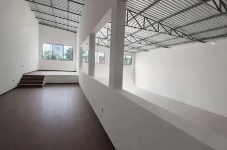 Galpão/Depósito/Armazém para alugar, 400m² no Igapó, Londrina