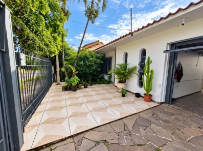 Casa com 3 Quartos à venda, 210m² no Nonoai, Porto Alegre
