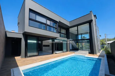 Casa de Condomínio com 3 Quartos à venda, 400m² no Distrito Industrial, Cachoeirinha