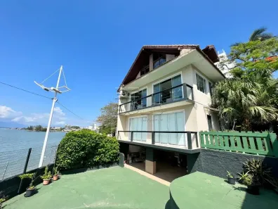 Casa com 5 Quartos à venda, 440m² no Coqueiros, Florianópolis