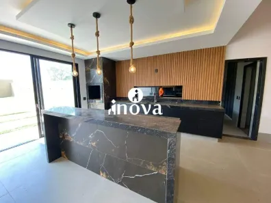 Casa de Condomínio com 5 Quartos à venda, 426m² no Residencial Mário de Almeida Franco, Uberaba