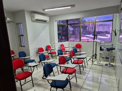 Ponto Comercial à venda, 200m² no Taguatinga Sul, Brasília