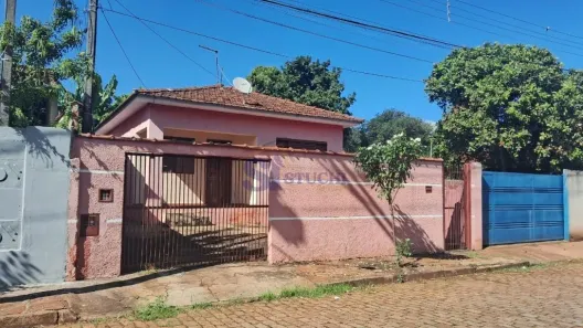 Casa com 2 Quartos para alugar, 67m² no Vila Melhado, Araraquara