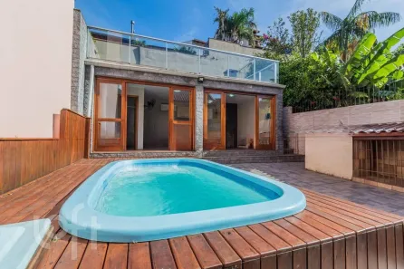 Casa de Condomínio com 3 Quartos à venda, 220m² no Nonoai, Porto Alegre