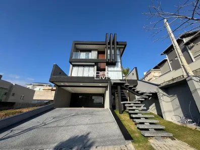 Casa com 3 Quartos à venda, 300m² no Cidade Parquelandia, Mogi das Cruzes