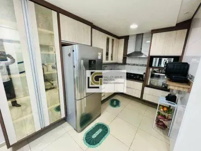 Sobrado com 3 Quartos à venda, 280m² no Monte Castelo, São José dos Campos