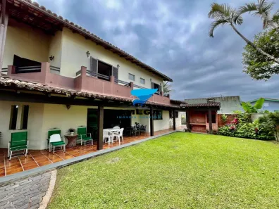 Casa com 4 Quartos à venda, 283m² no Jardim Virgínia, Guarujá
