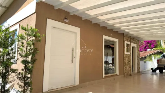 Casa de Condomínio com 3 Quartos à venda, 1400m² no Corrêas, Petrópolis