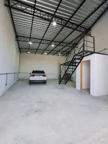Galpão/Depósito/Armazém para venda ou aluguel, 130m² no Jardim dos Estados, Sorocaba