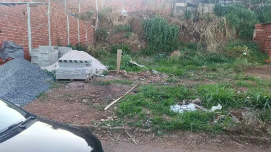 Lote/Terreno à venda, 240m² no Vila São Joaquim, Anápolis